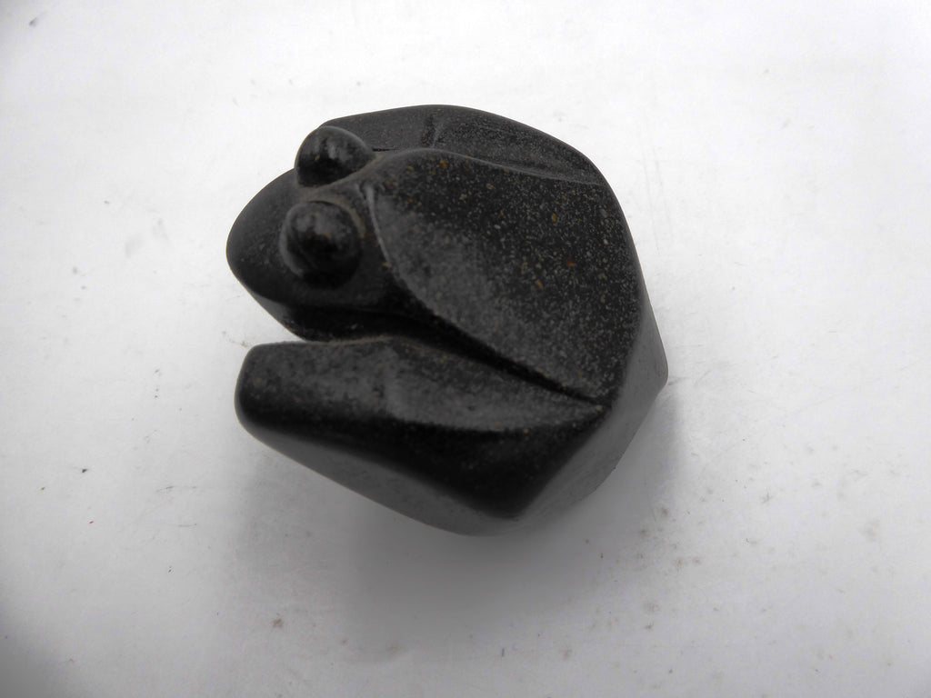 Petite grenouille en bois d'ébène