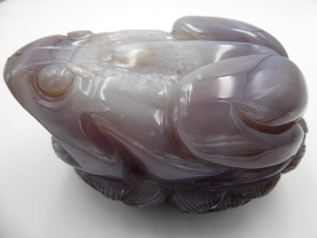 Énorme grenouille en agate
