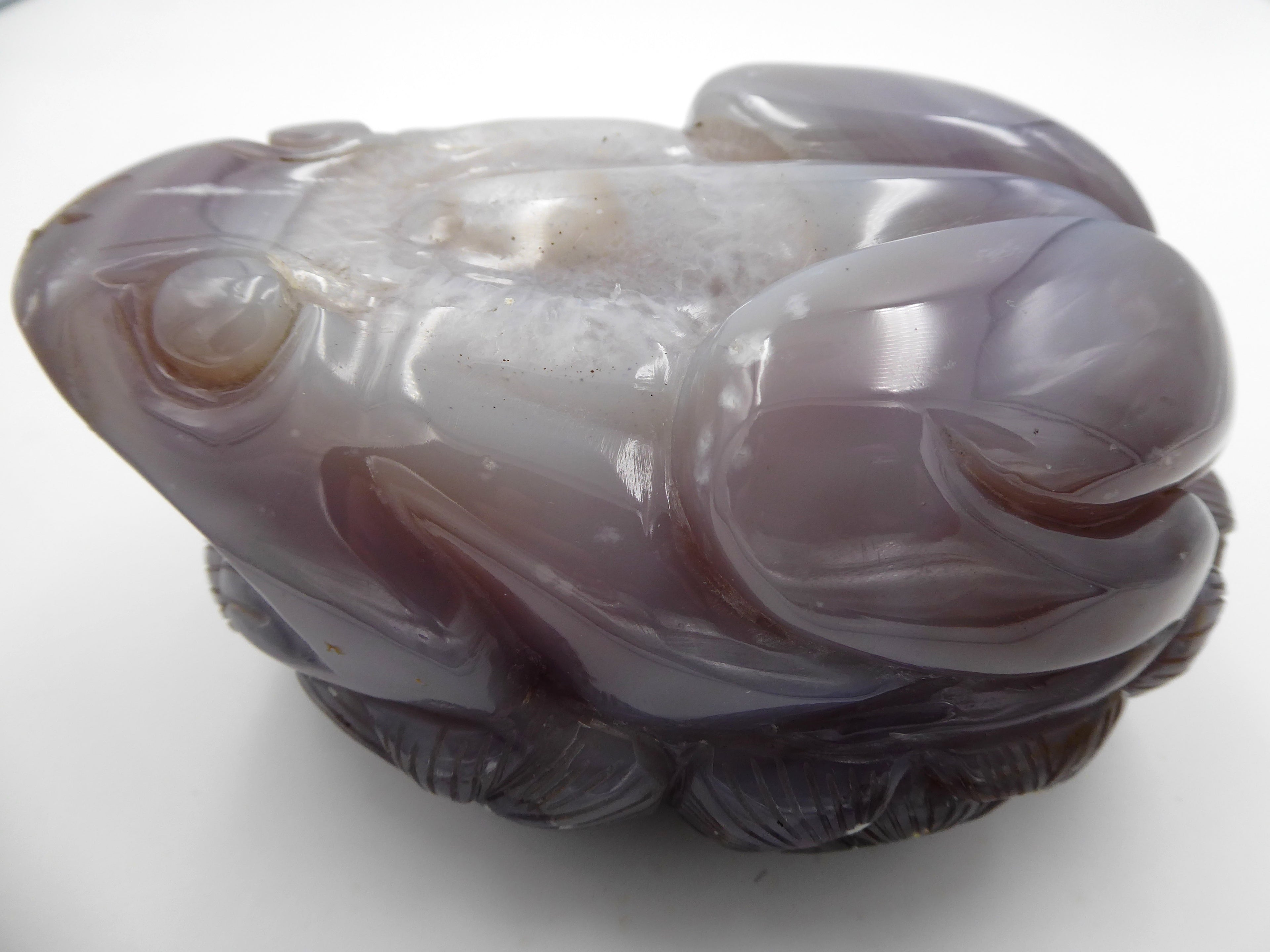 Énorme grenouille en agate