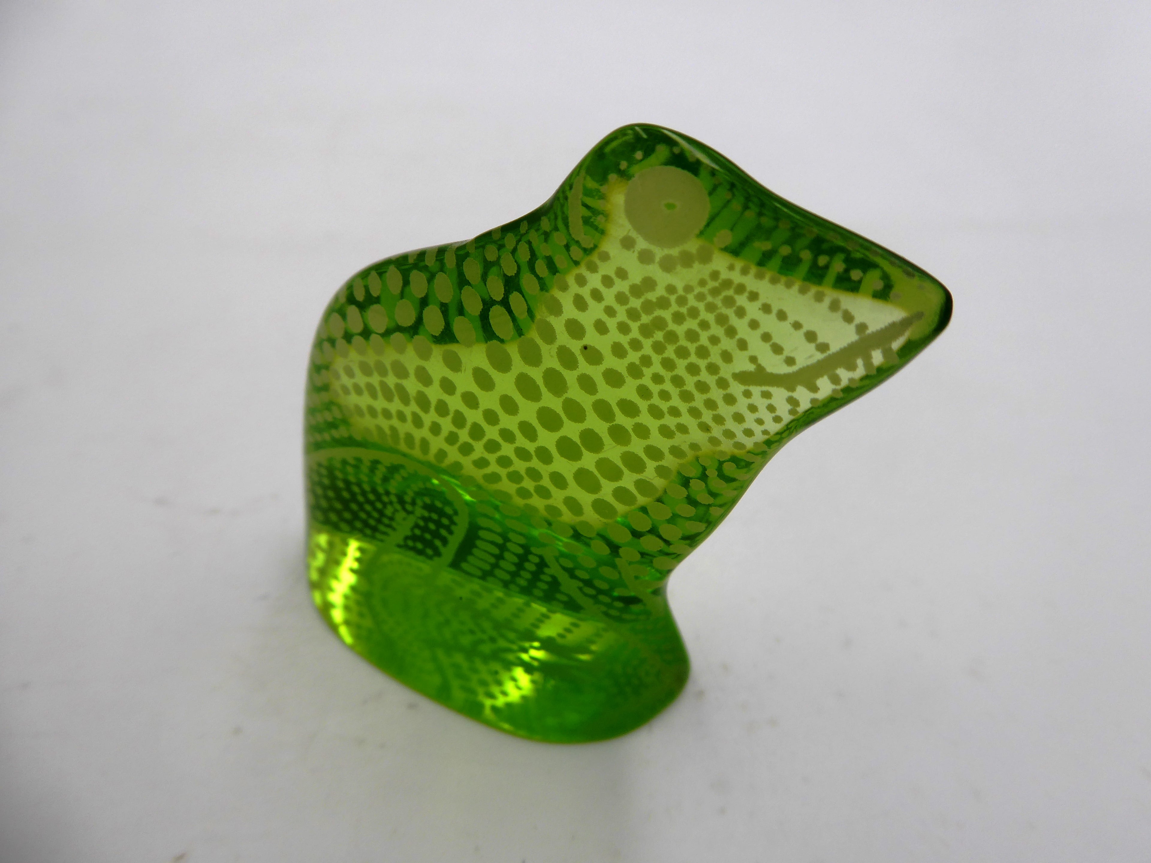 Sculpture grenouille d’Abraham Palatnik (Brésil 1929) verte