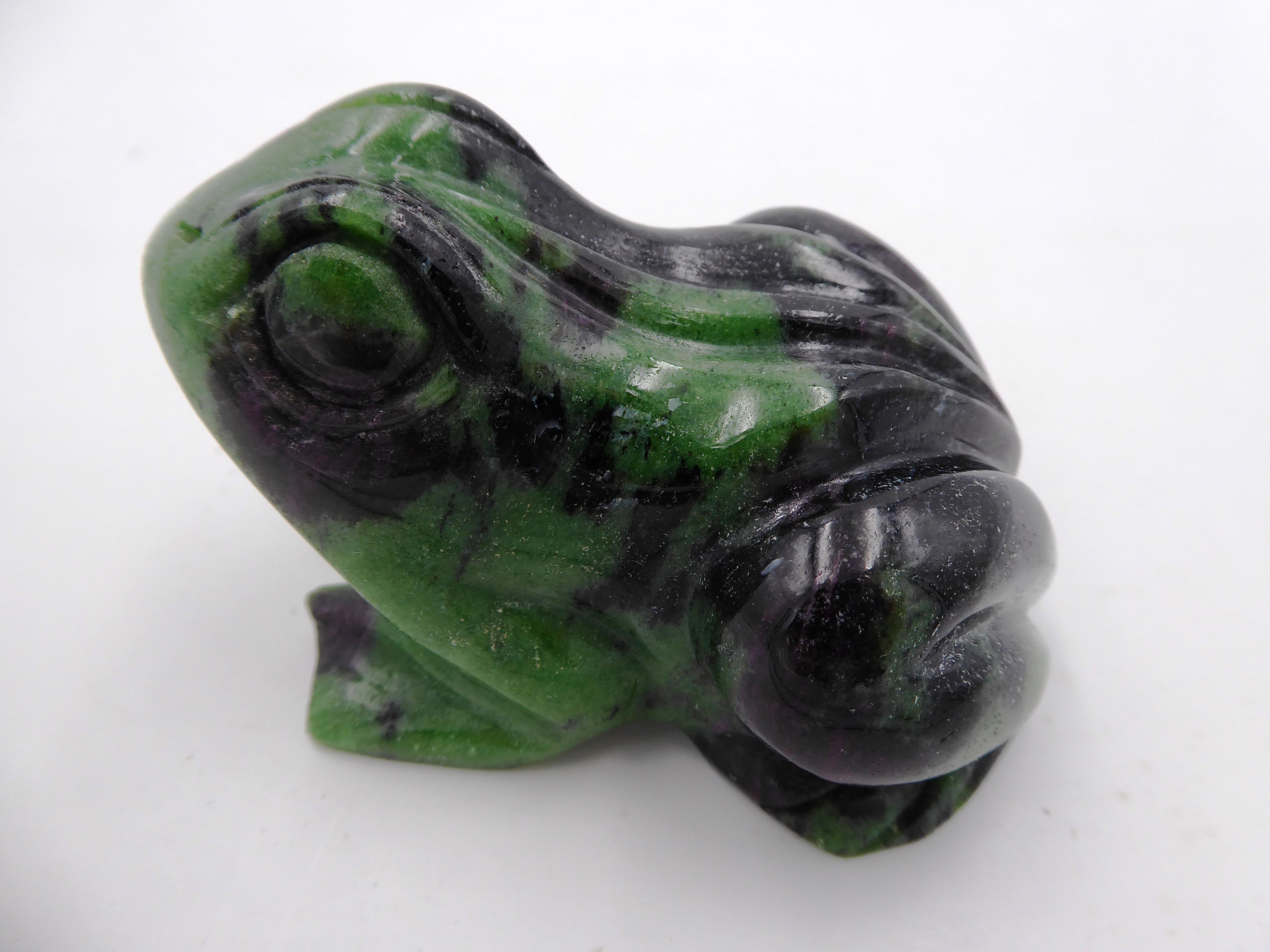 Belle grenouille en pierre verte et noire