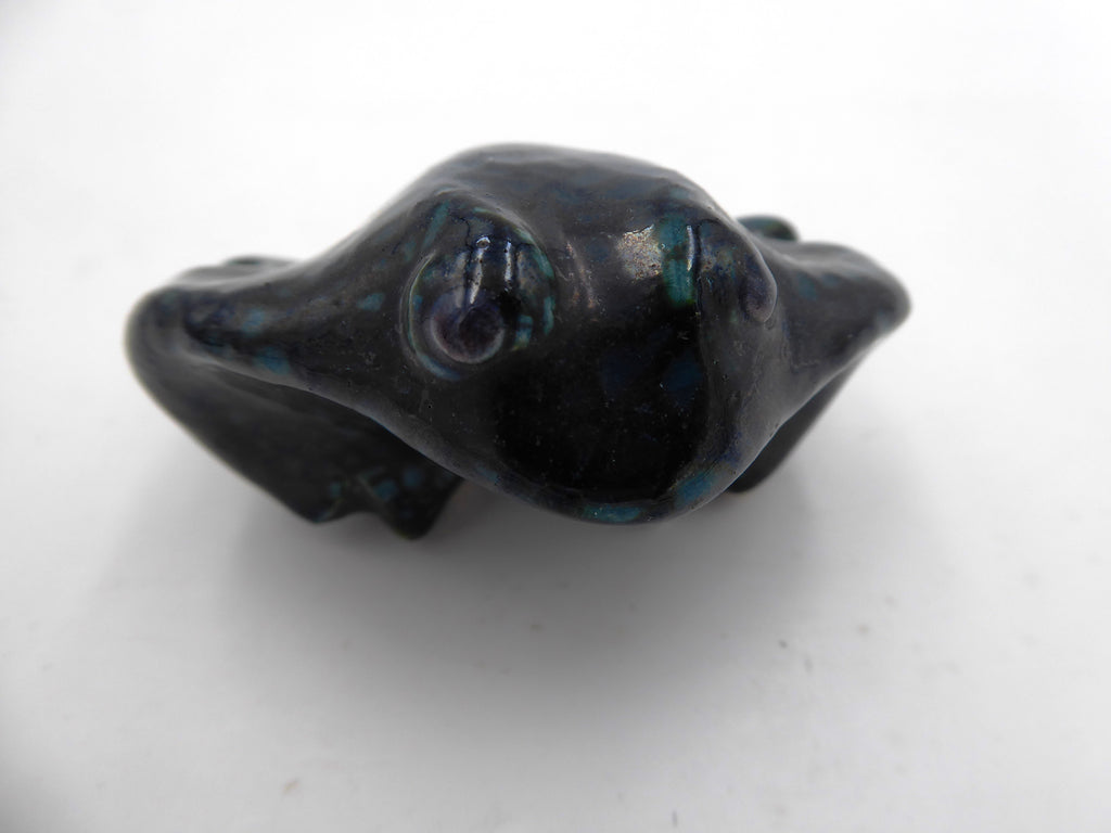 Grenouille en céramique tachetée