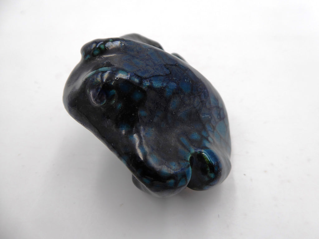 Grenouille en céramique tachetée