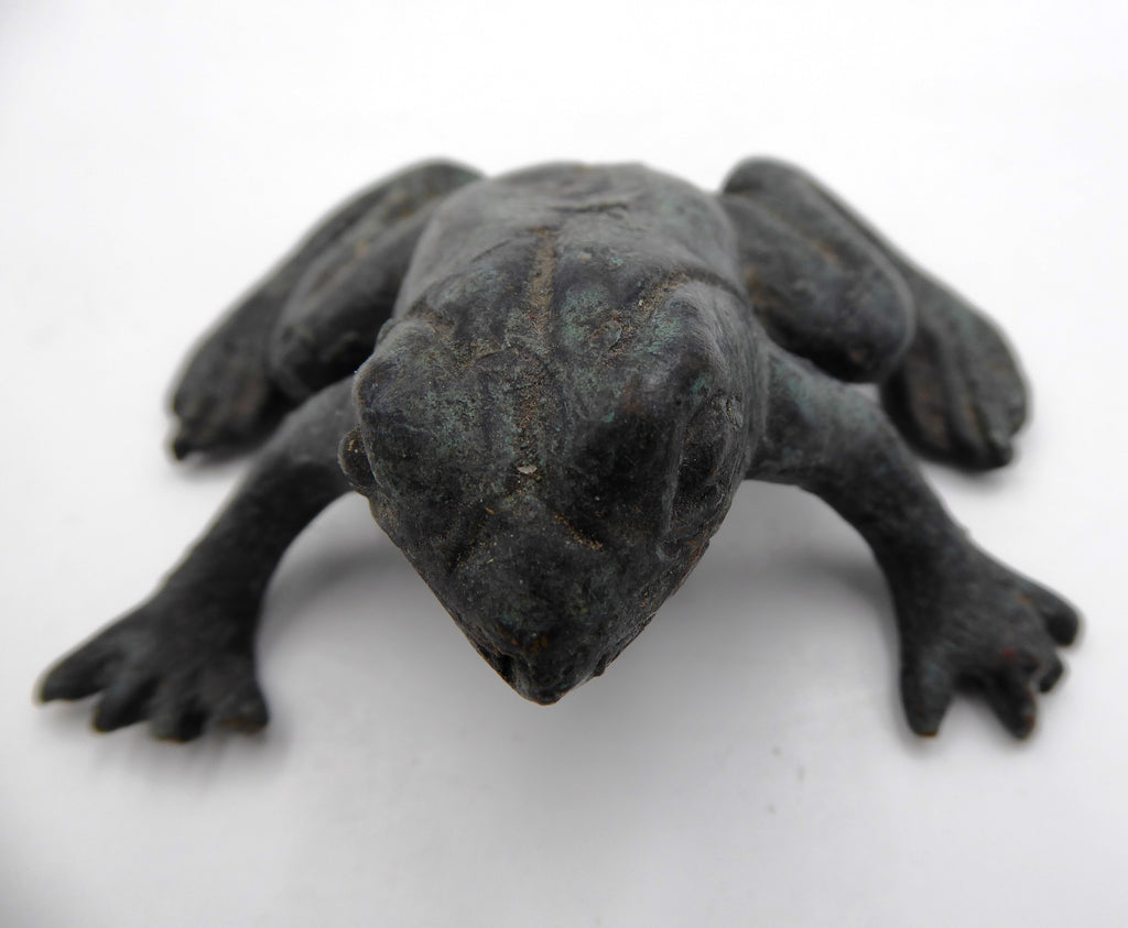 Bronze grenouille prête à sauter