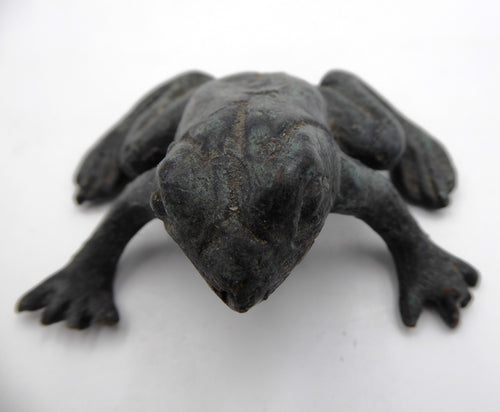 Bronze grenouille prête à sauter