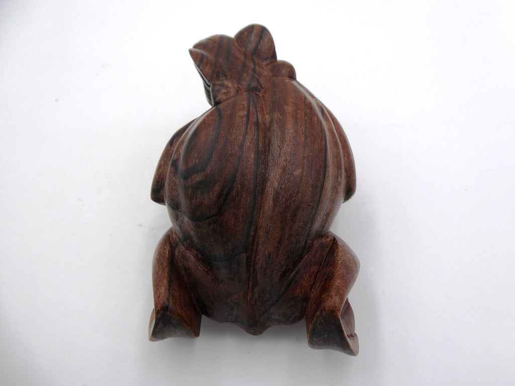 Grenouille sculptée en bois de palissandre