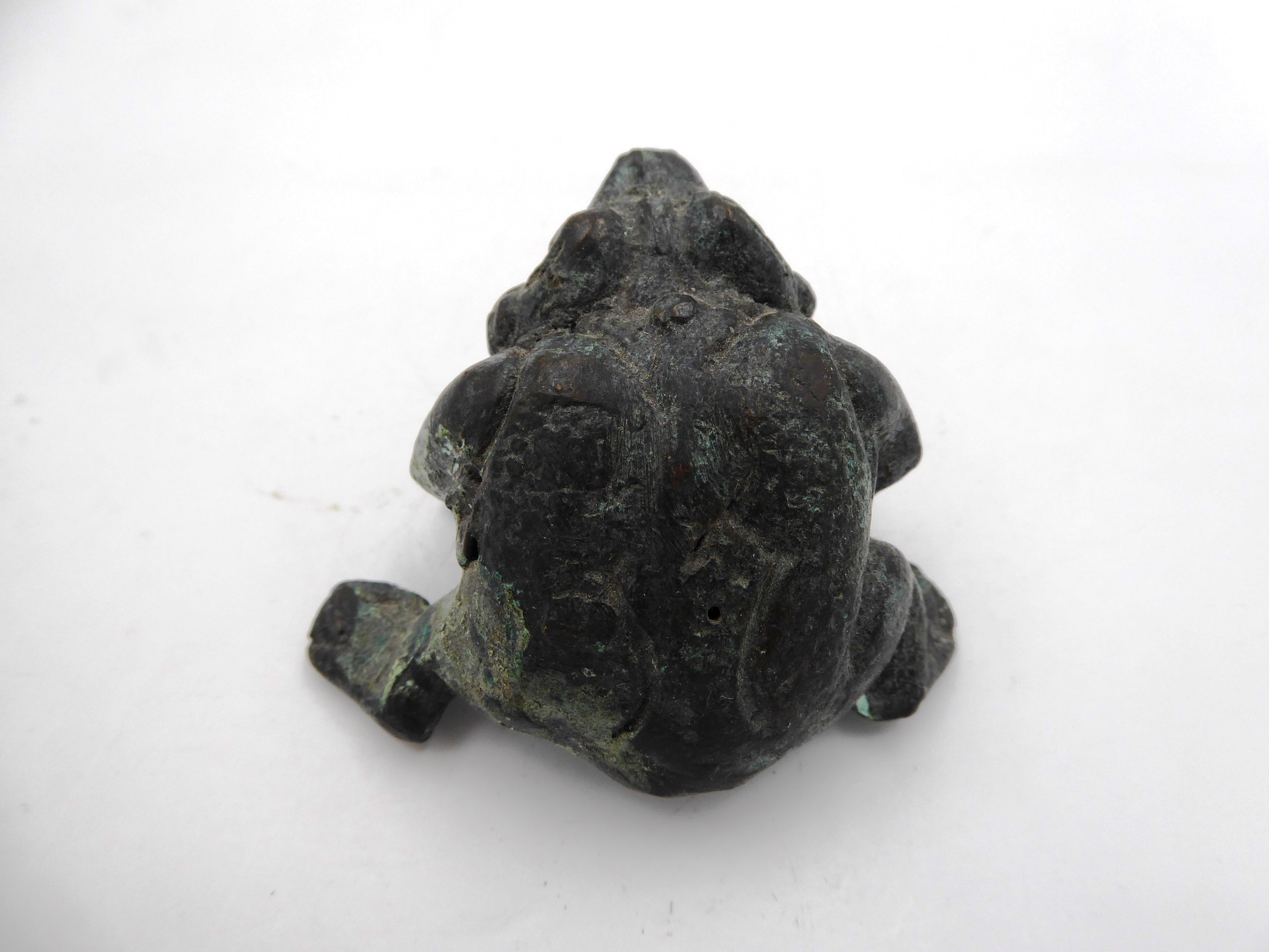 Petit bronze grenouille