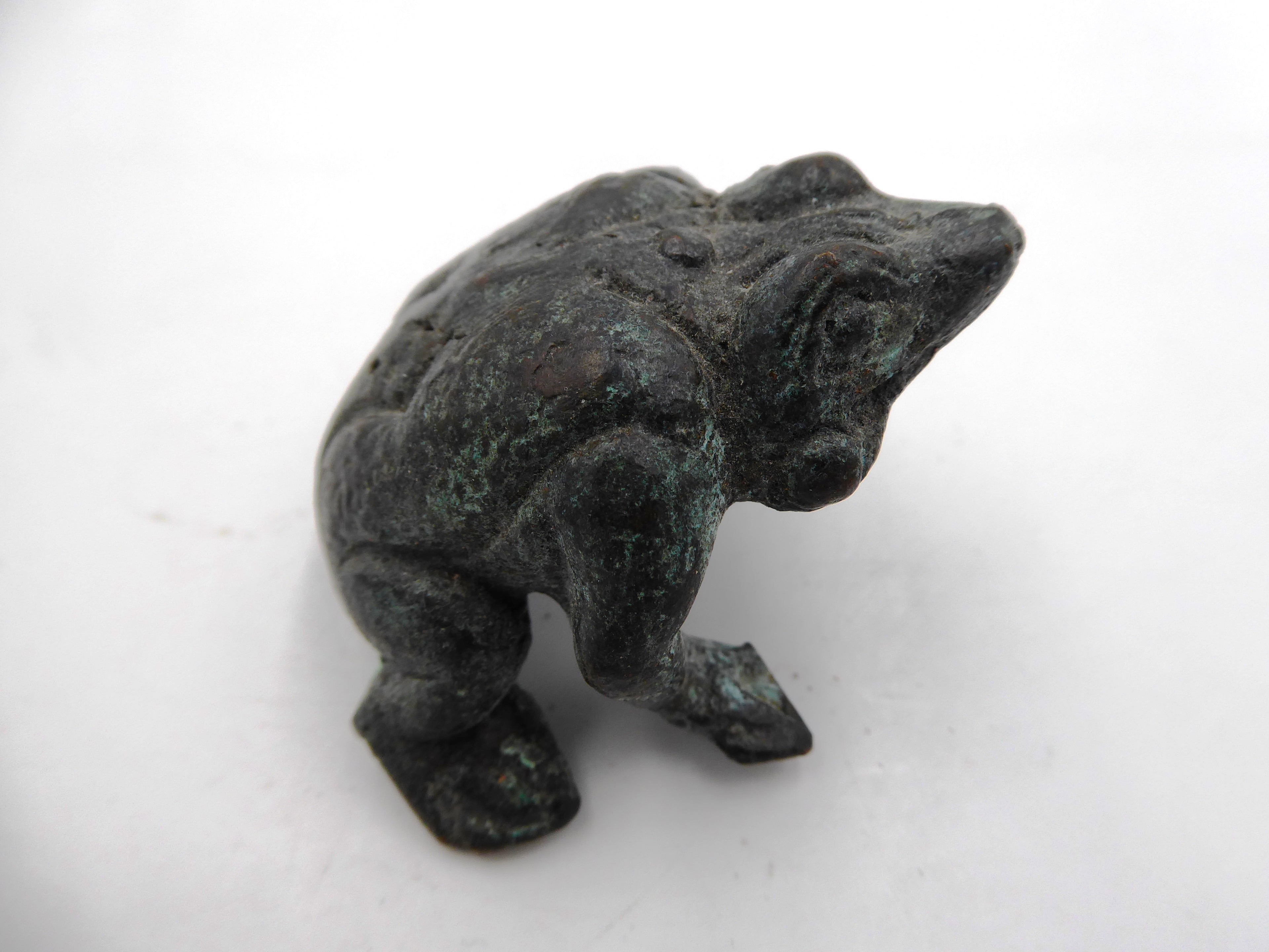 Petit bronze grenouille