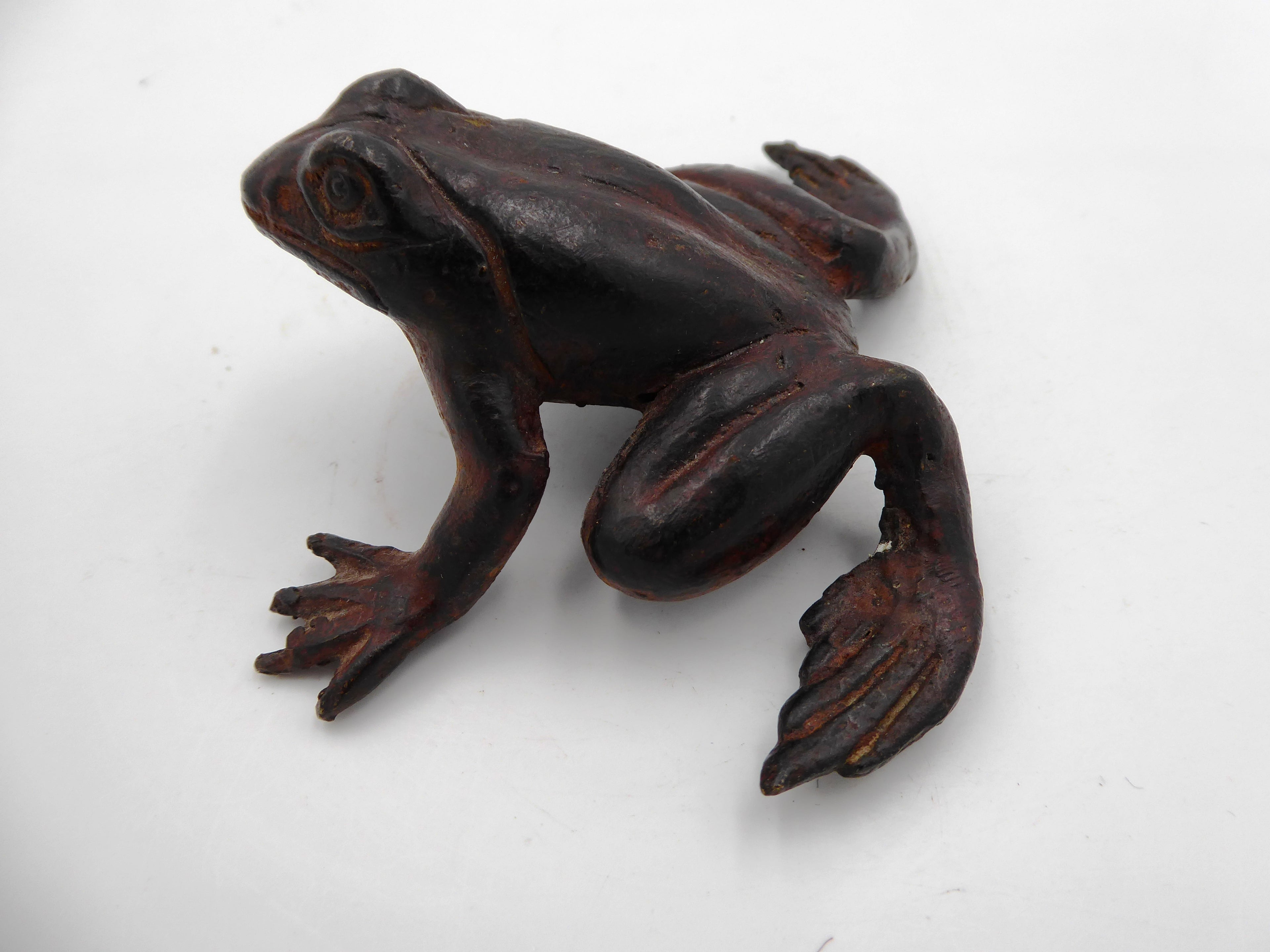 Paire de grenouille en bronze