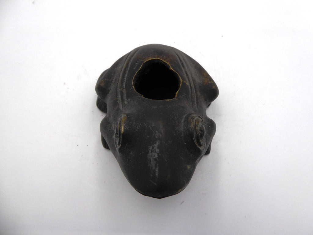 Bronze grenouille pouvant servir de cendrier