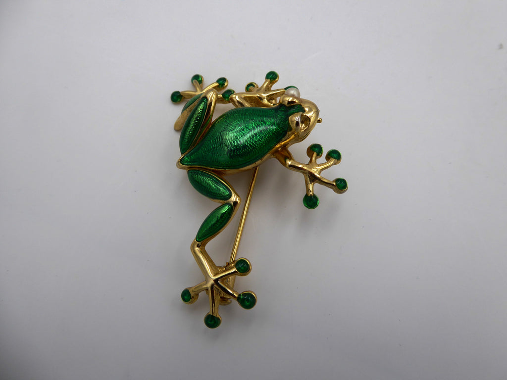 lot de six broches grenouilles variées