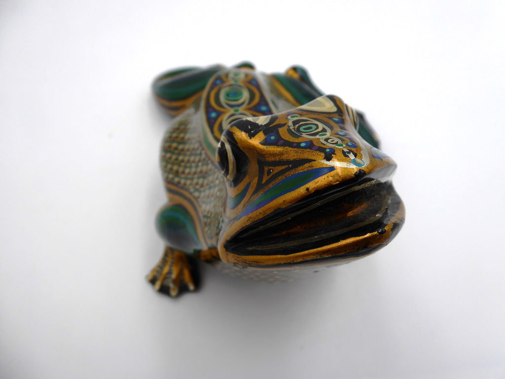 Grosse grenouille en bois sculptée peinte à la main
