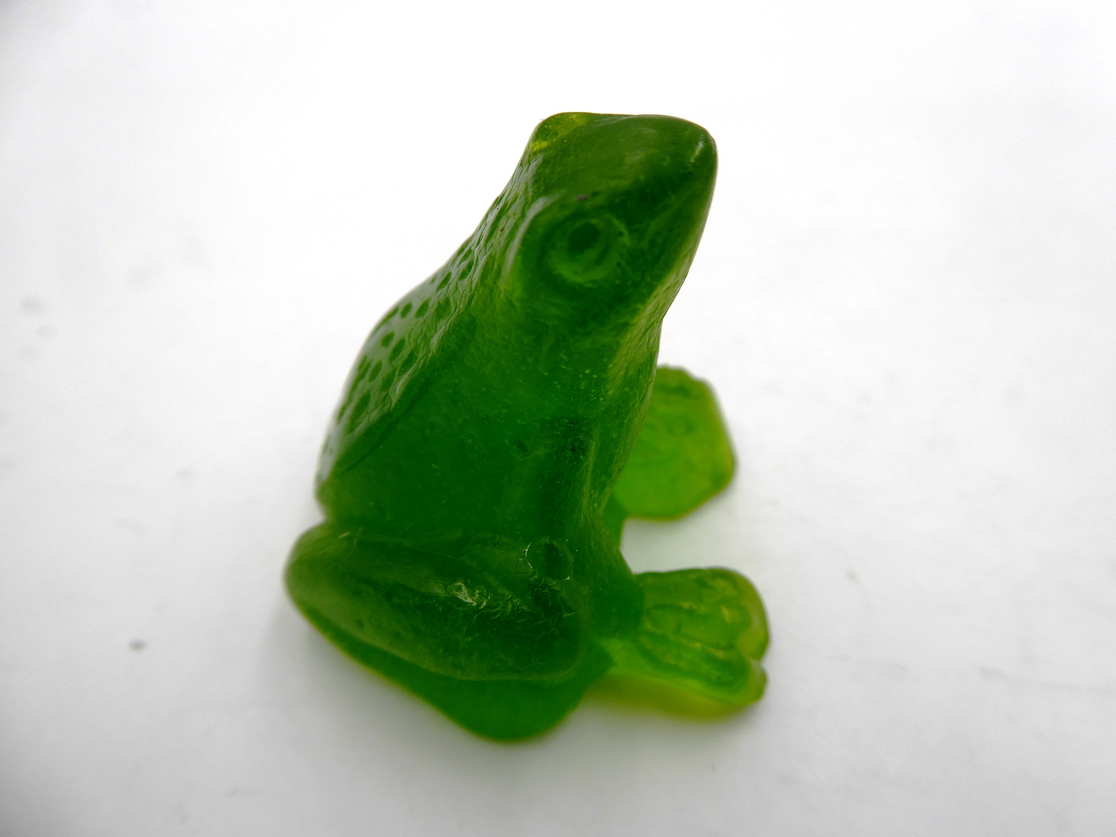 Petite grenouille DAUM verte