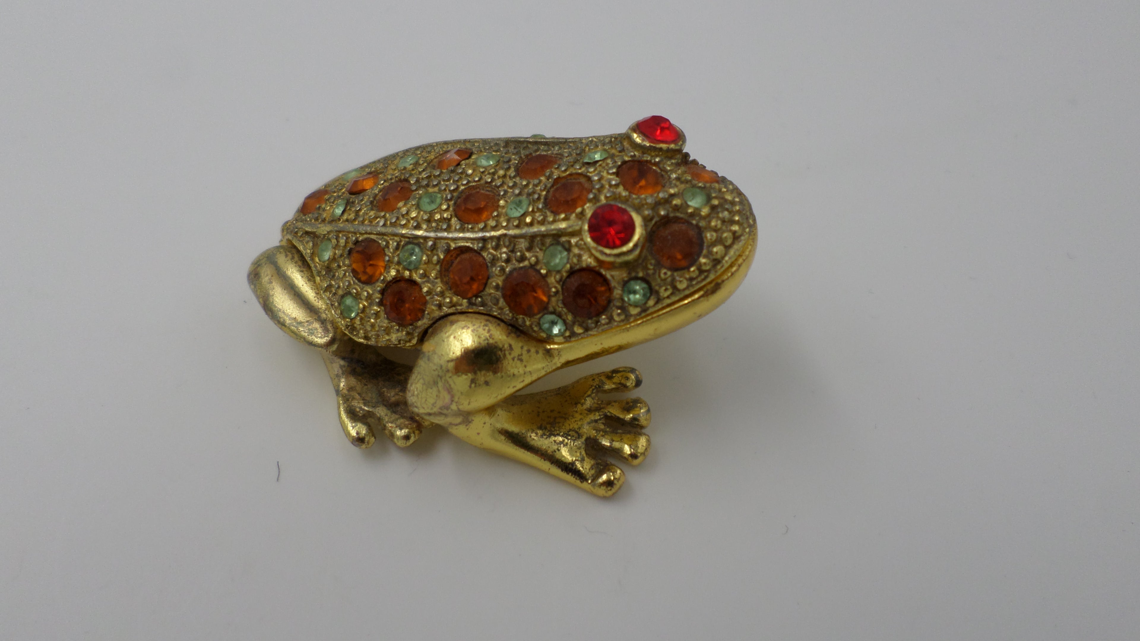 Petite boite à bijoux doré cristaux multicolores
