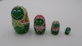 Grenouilles en bois peints vernis collection Serguiev POSSAD