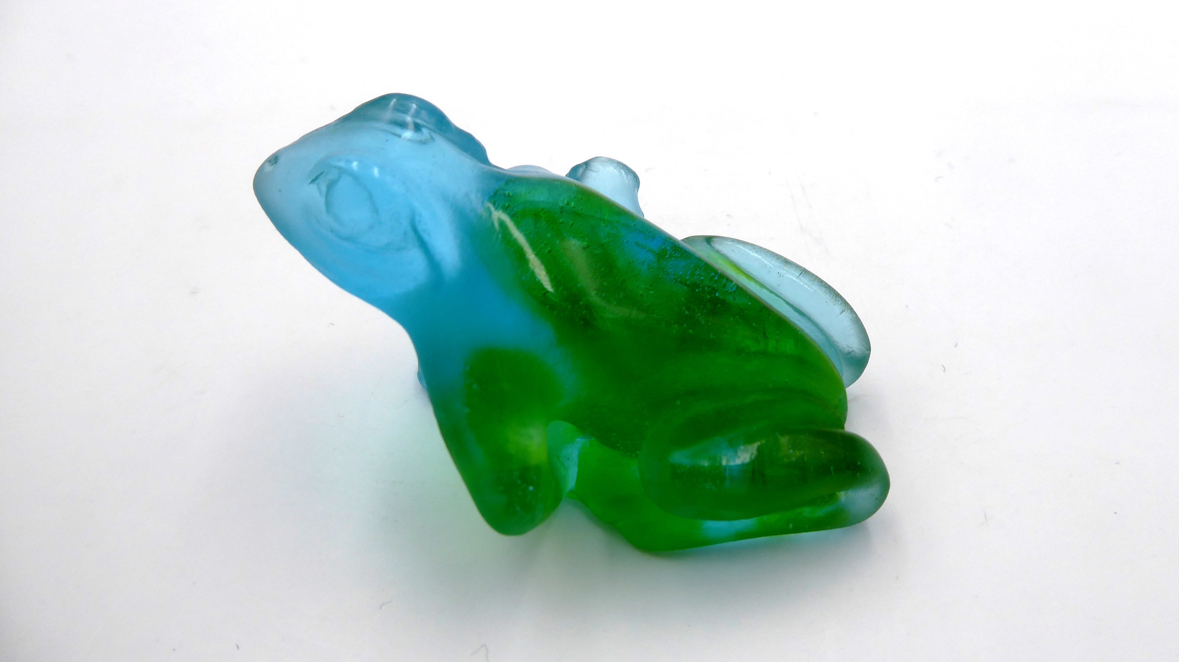Rainette DAUM en pâte de verre bleu/vert