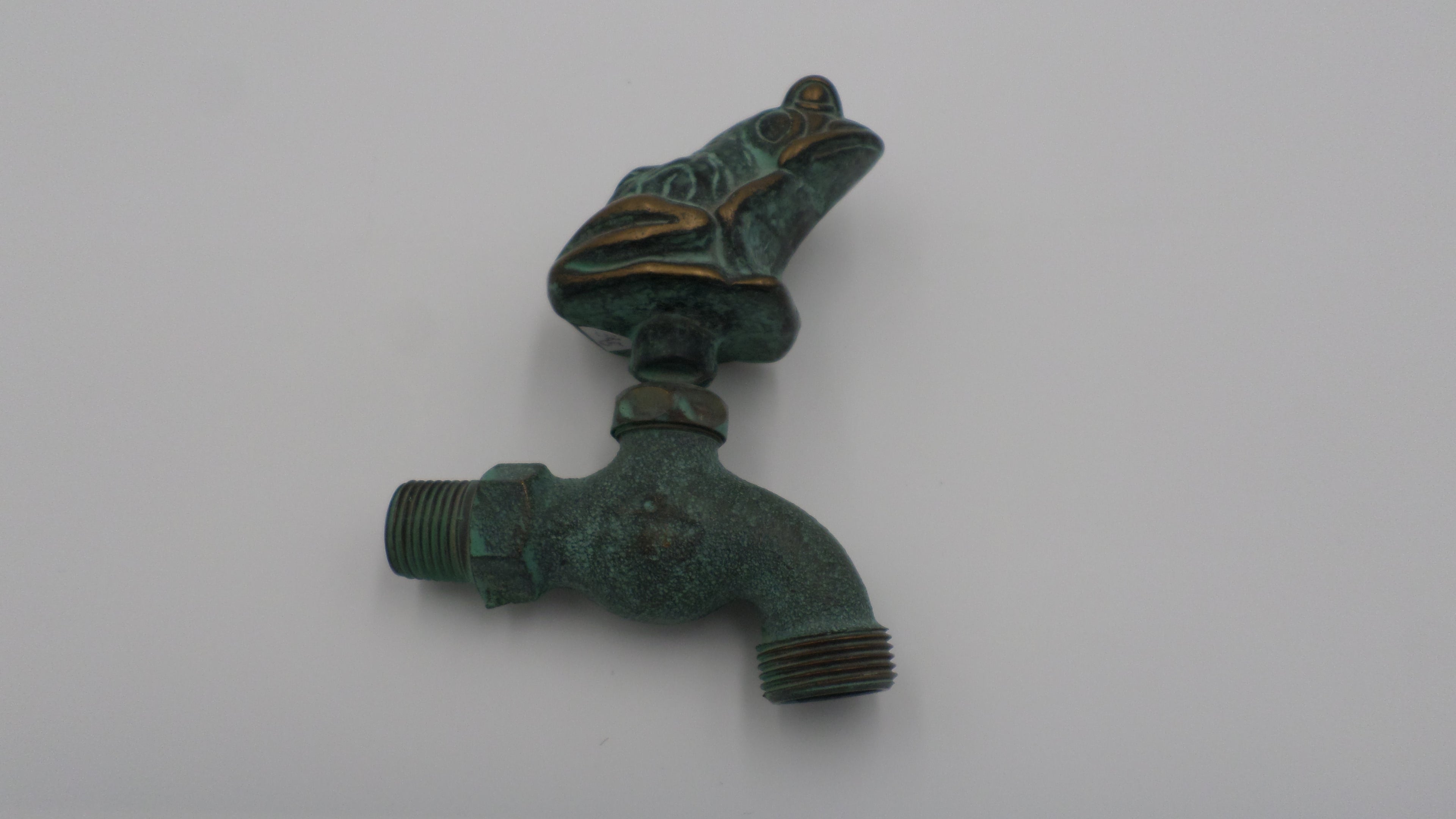 Véritable robinet grenouille en laiton