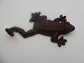 Vieille grenouille en fonte dénichée dans un souk grec