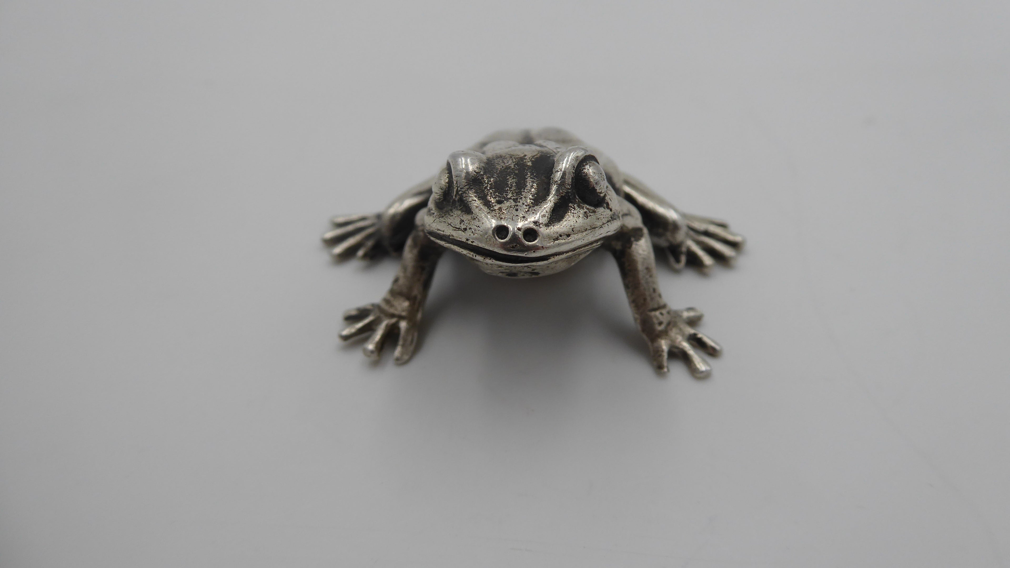 Grenouille en argent massif poinçonnée