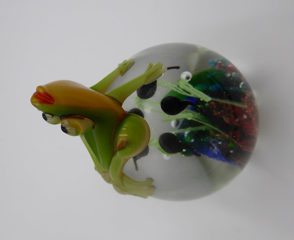 Lourd presse papier en verre soufflé signé DYNASTY GALLERY US 1951