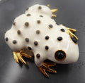 Broche en laiton vernis peinte en blanc tacheté noir - Achetée au METROPOLITAN MUSEUN NEW-YORK