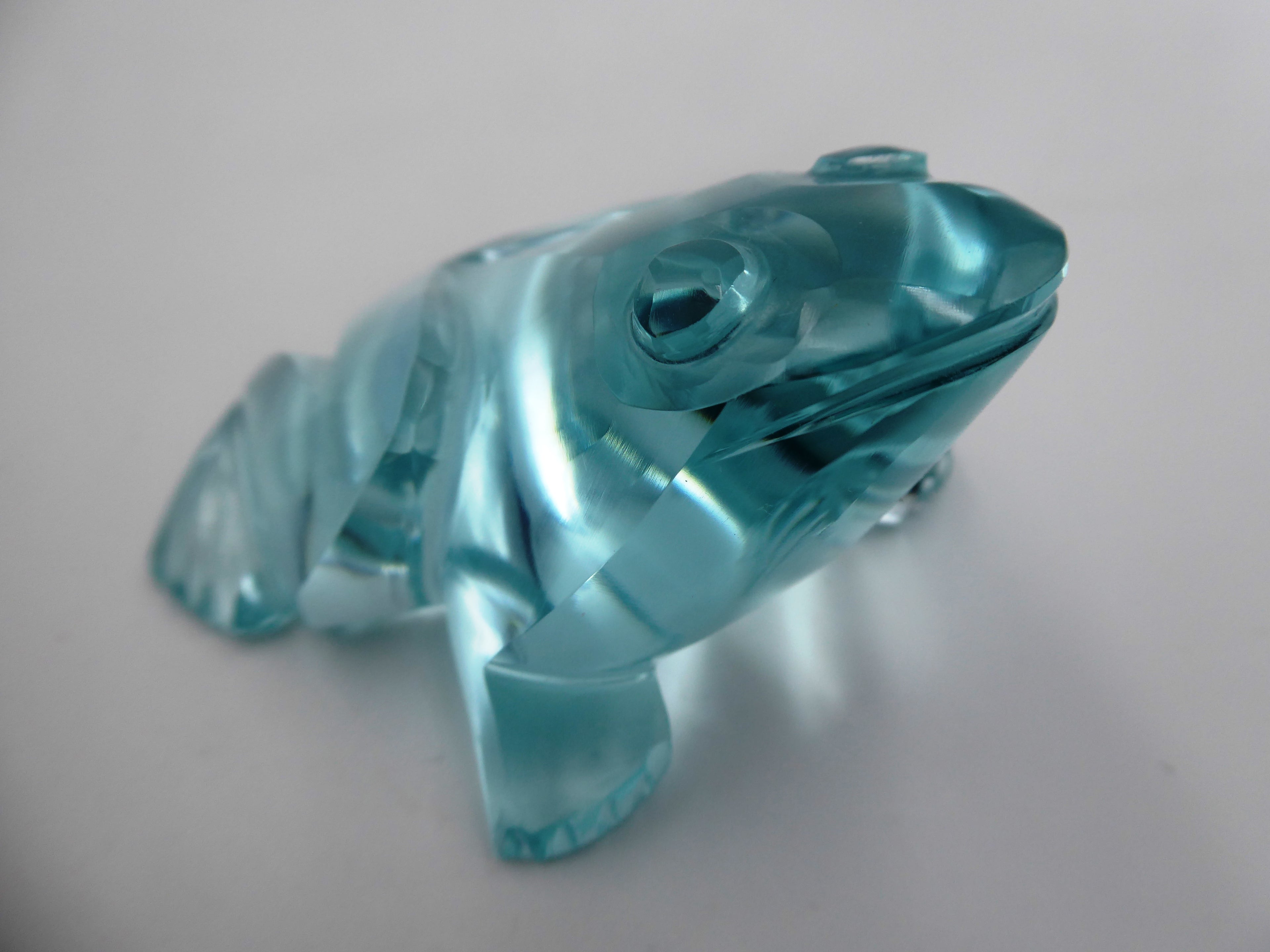 Grenouille en cristal bleuté