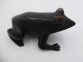 Grosse grenouille en bronze patiné