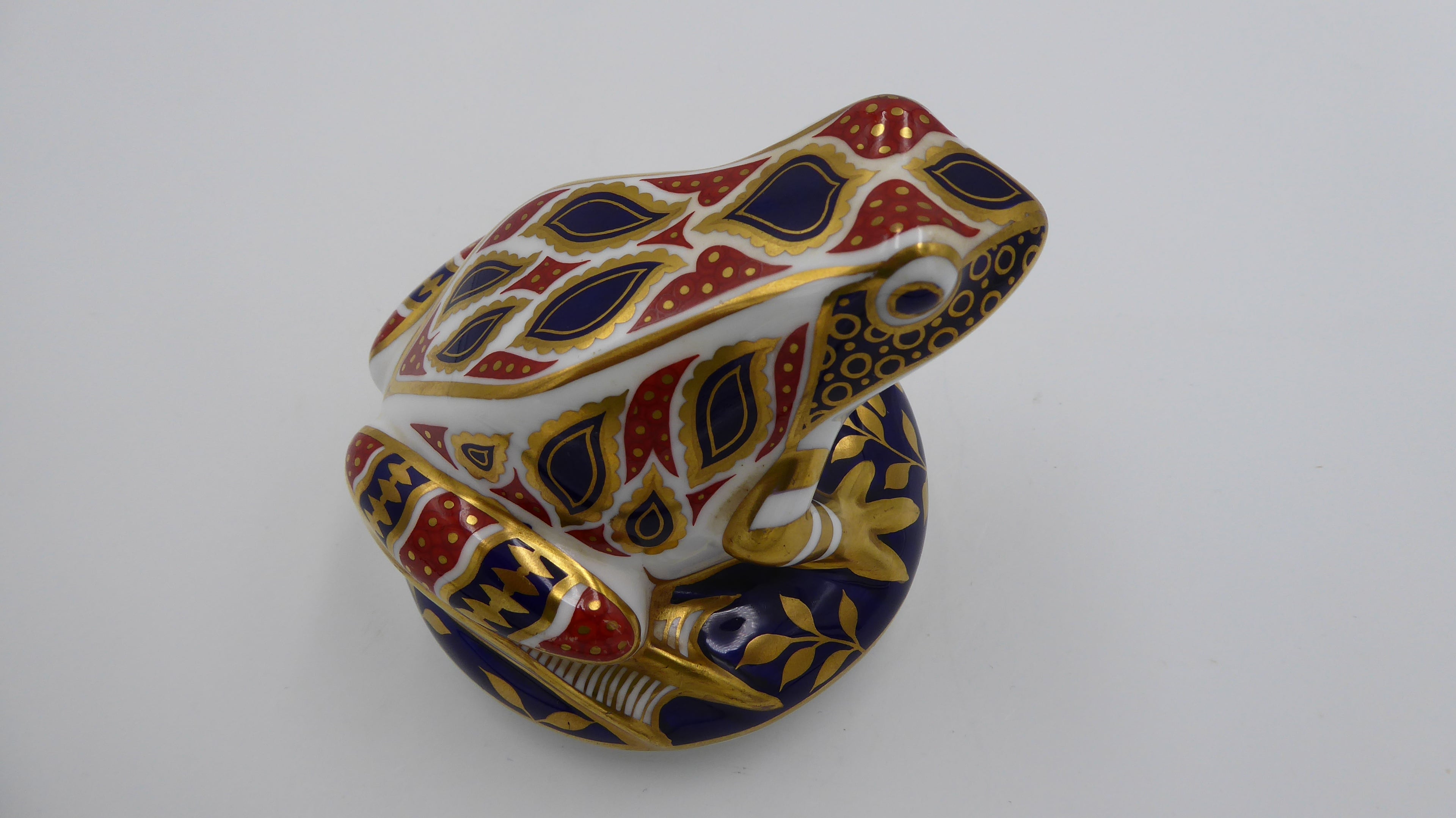 Superbe porcelaine anglaise poinçonnée ROYAL CROWN DERBY nommée CHINA FROG