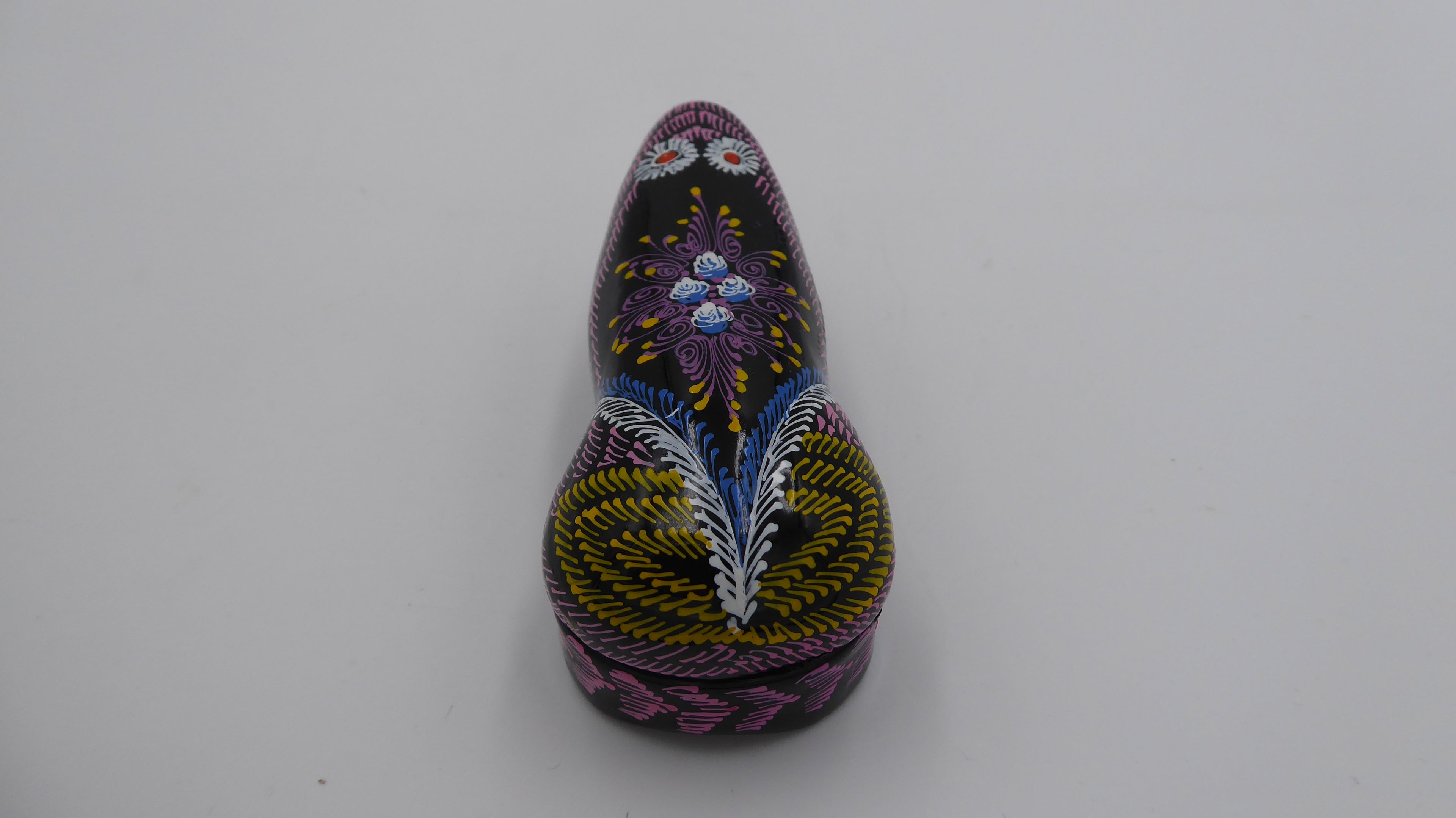 Petite boite laquée noire - Beau motif peint à la main