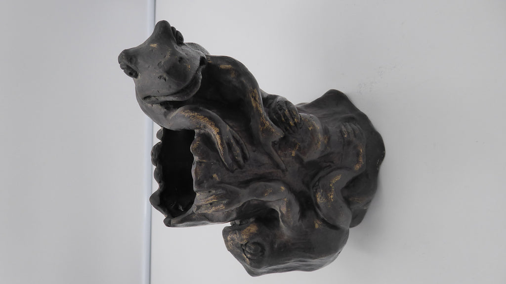 Bronze aux deux grenouilles