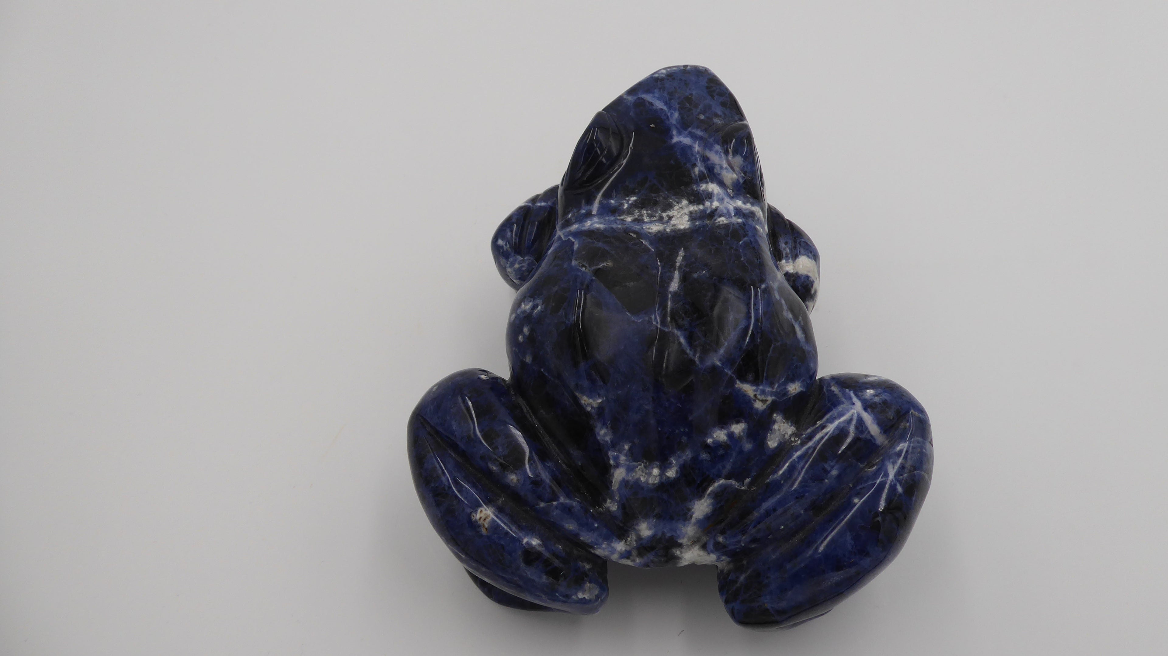 Énorme grenouille en lapis lazuli