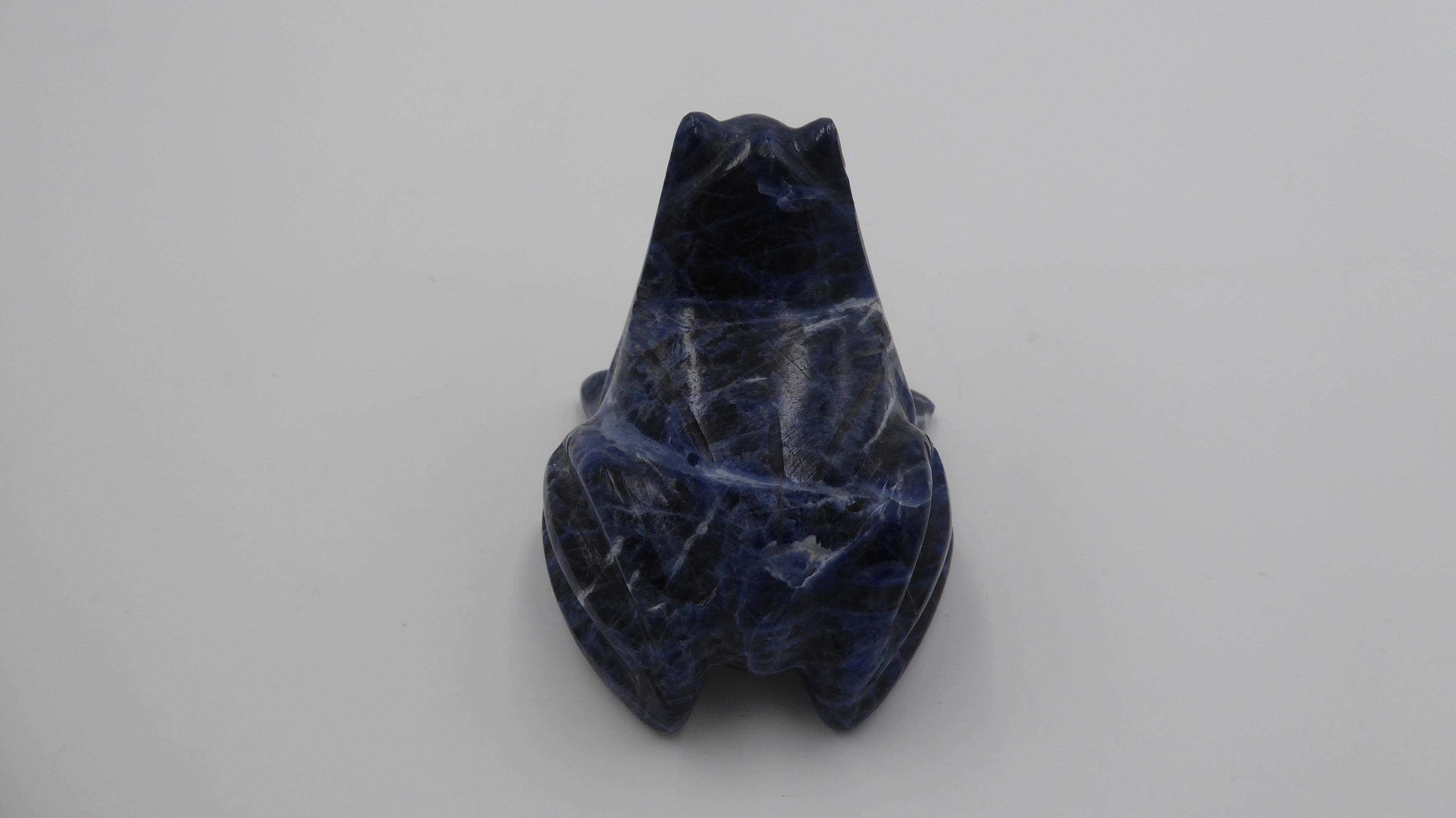 Petite grenouille ne lapis lazuli