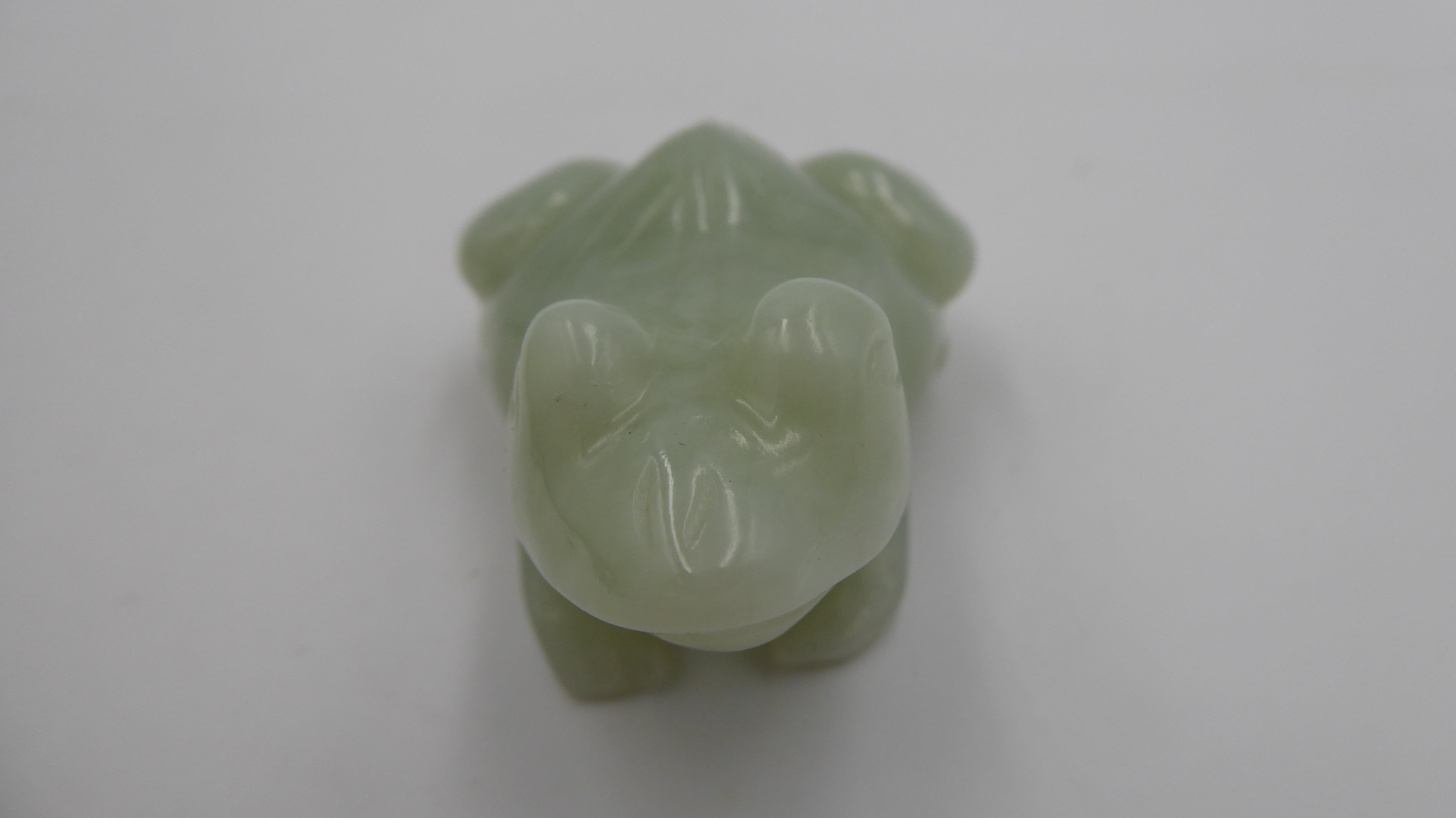Petite grenouille en jade