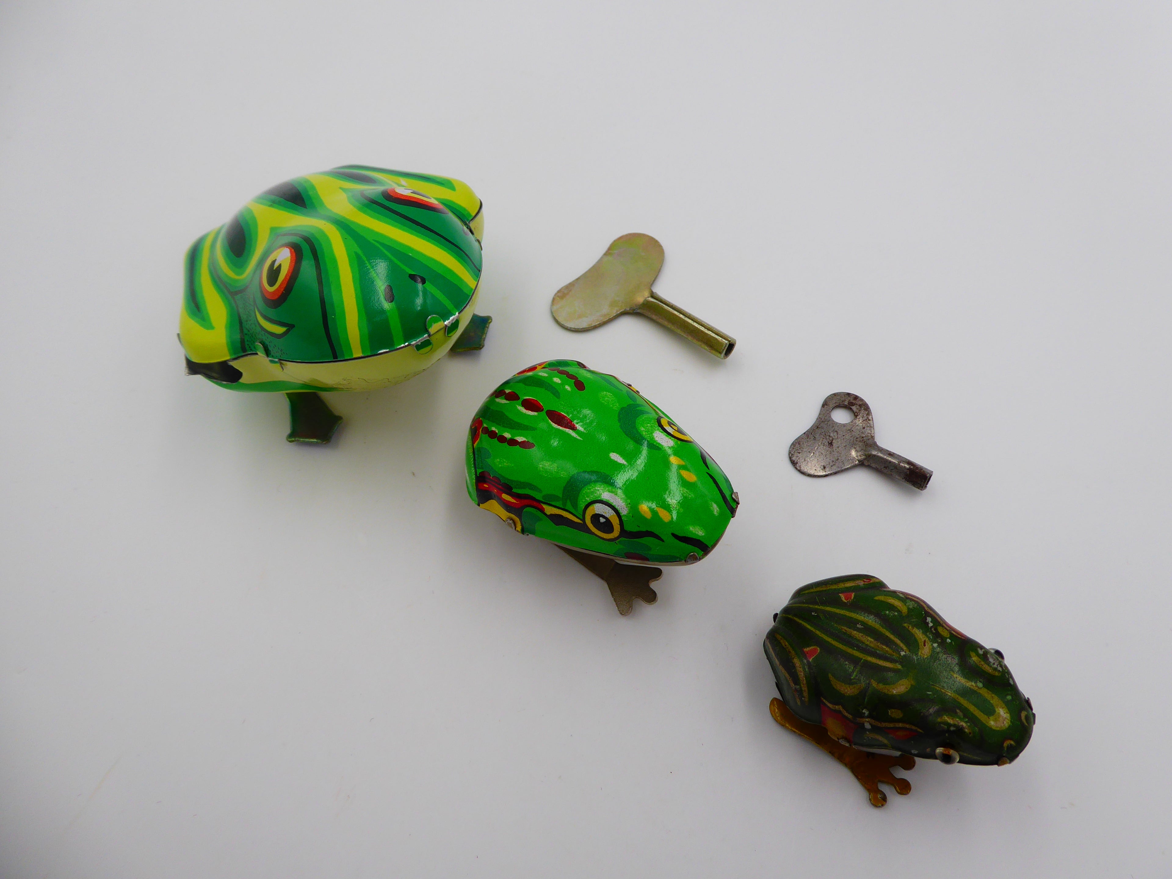 Lot de trois grenouilles sauteuse (Fonctionnent) avec clés