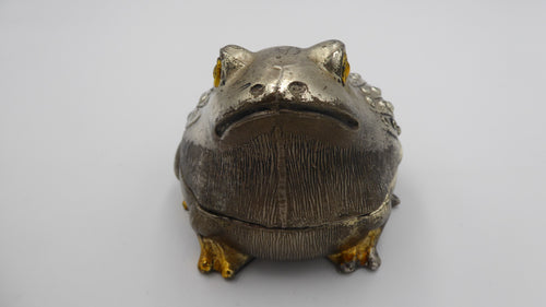 Ancienne boite à bijoux en laiton argenté