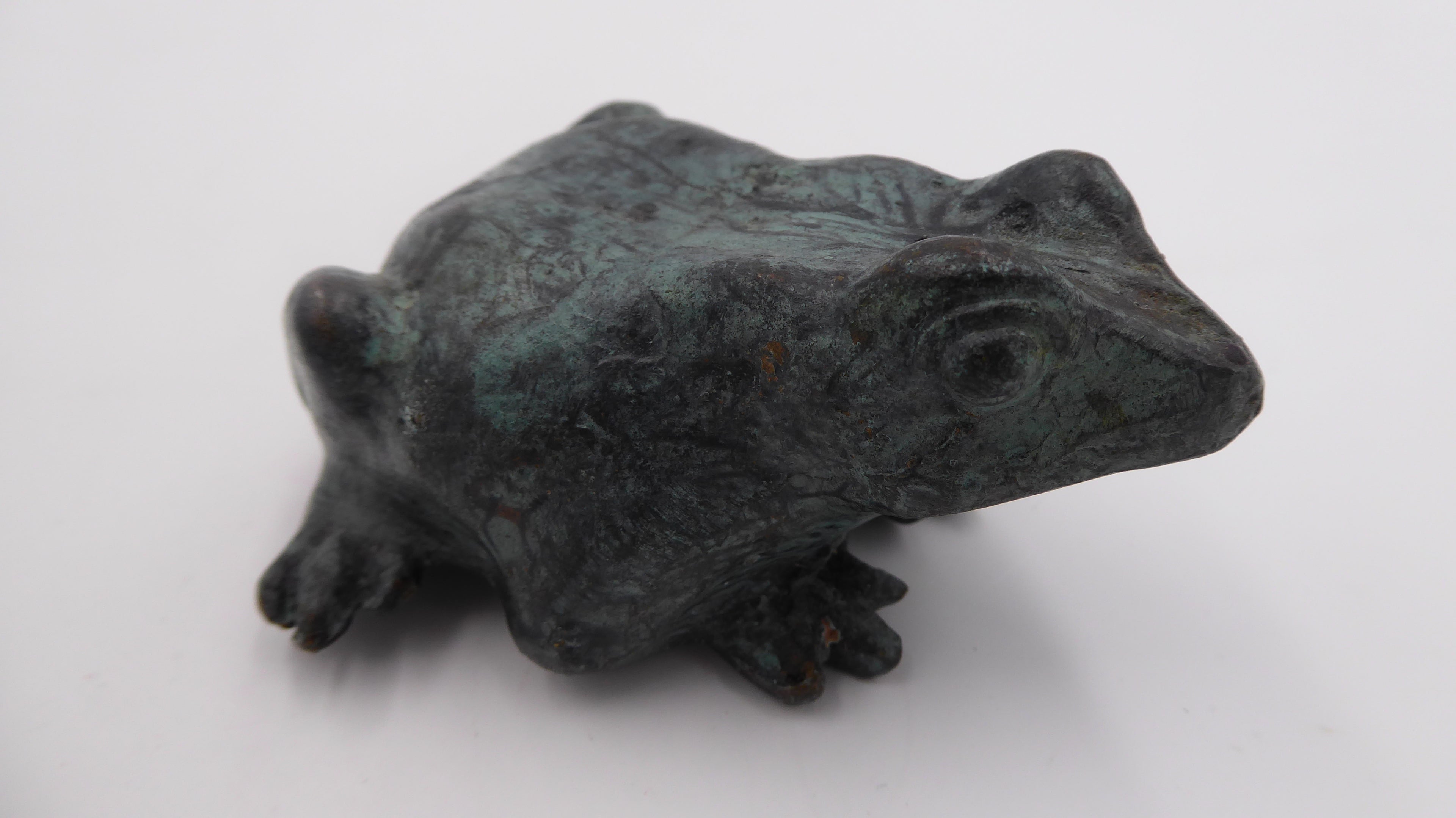 Petit bronze grenouille
