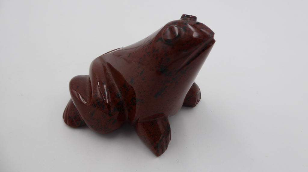 Grenouille en pierre obsidienne acajou