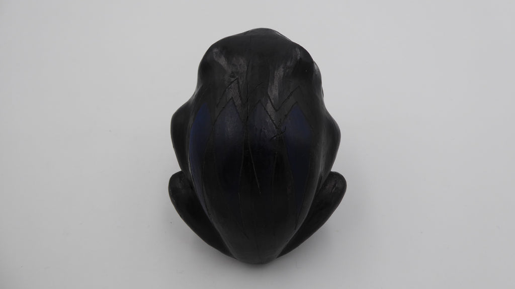 Vieille grenouille en céramique noire et bleu