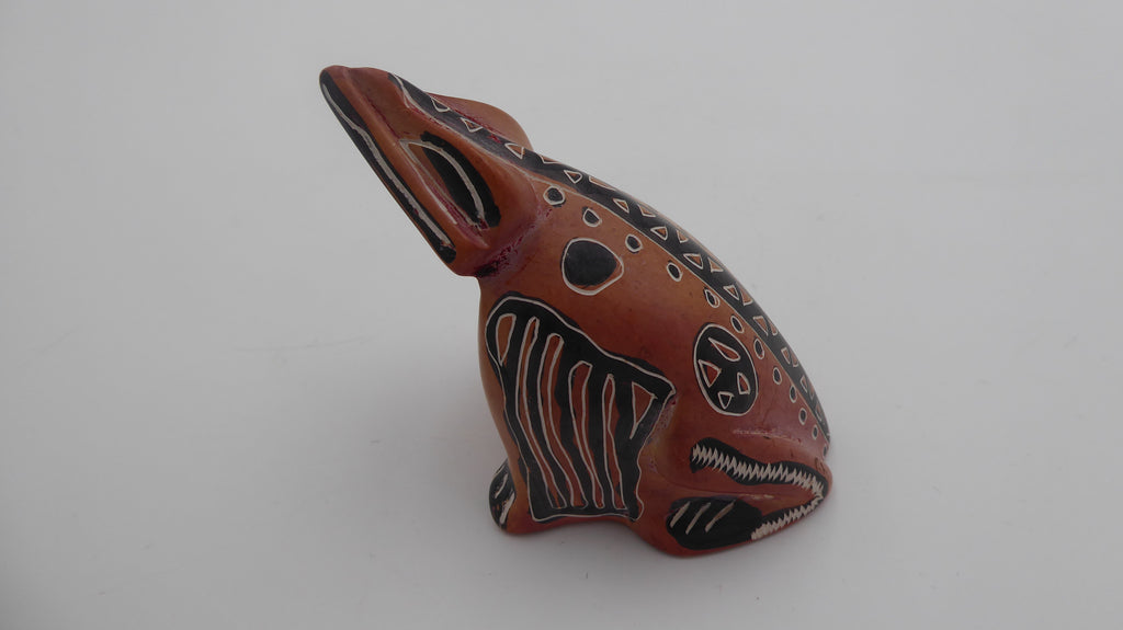 Grenouille sculptée en bois décoration motifs Amérique du sud