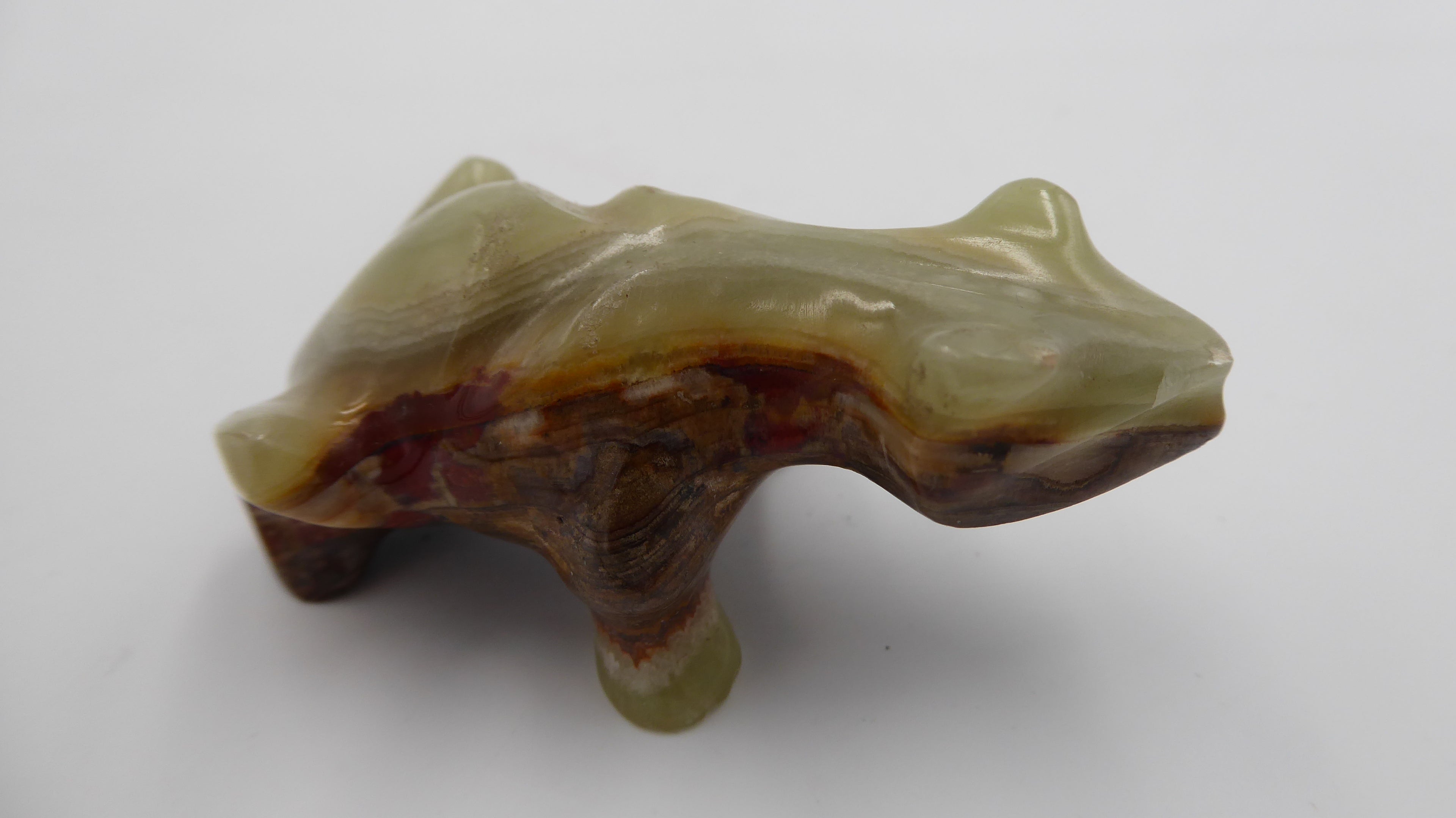 Petite grenouille format allongé en onyx