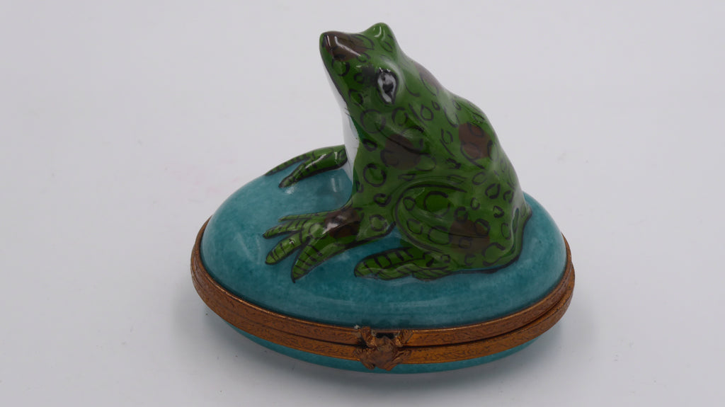 Petite boite à bijoux LIMOGES fermoir grenouille en laiton