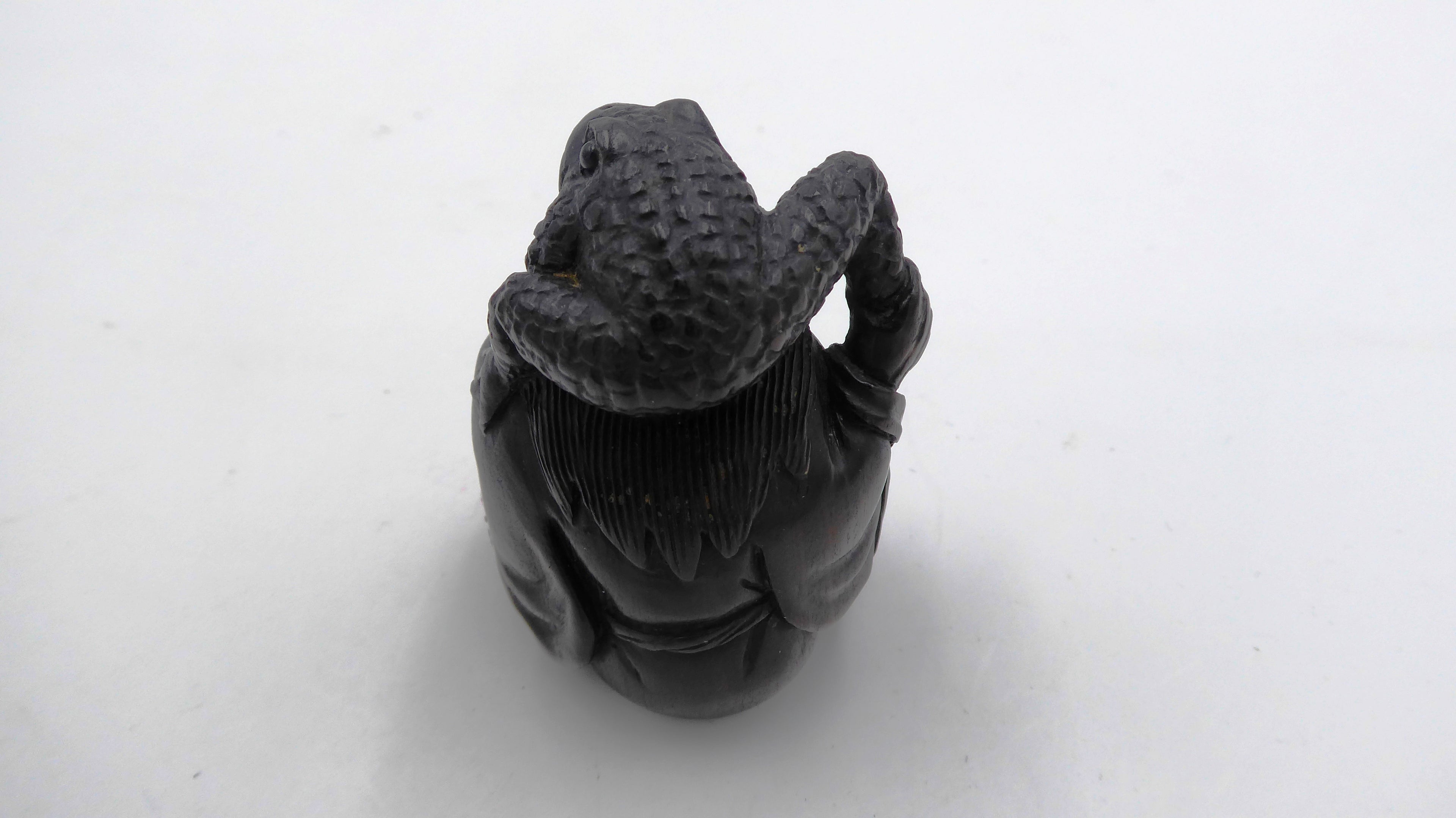 Metsuke signé Grenouille sur un homme