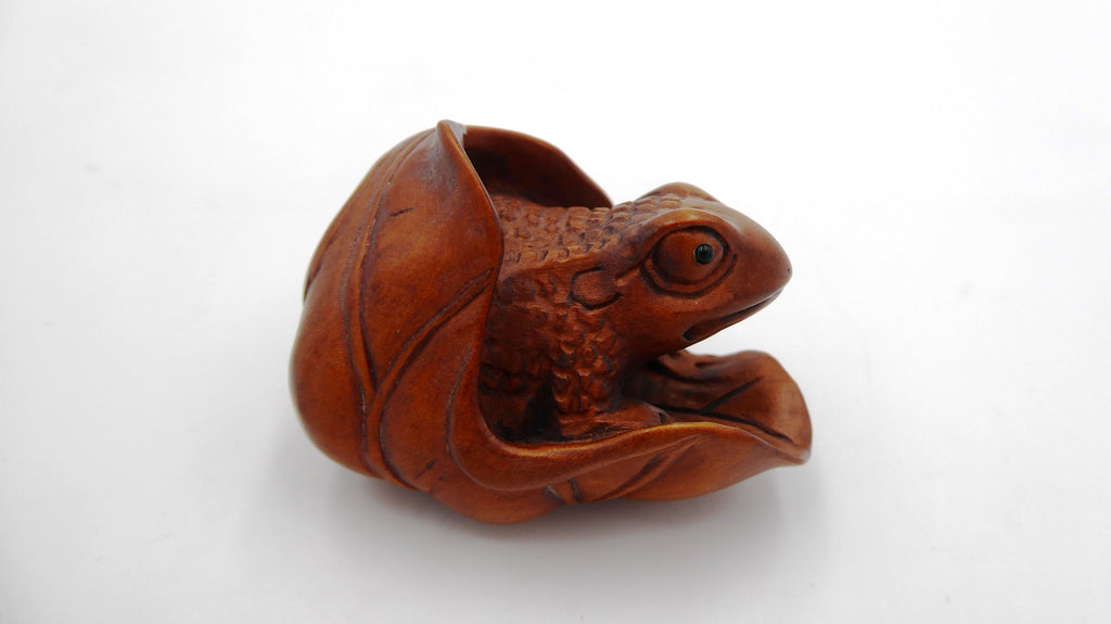 Metsuke signé Grenouille dans une coquille