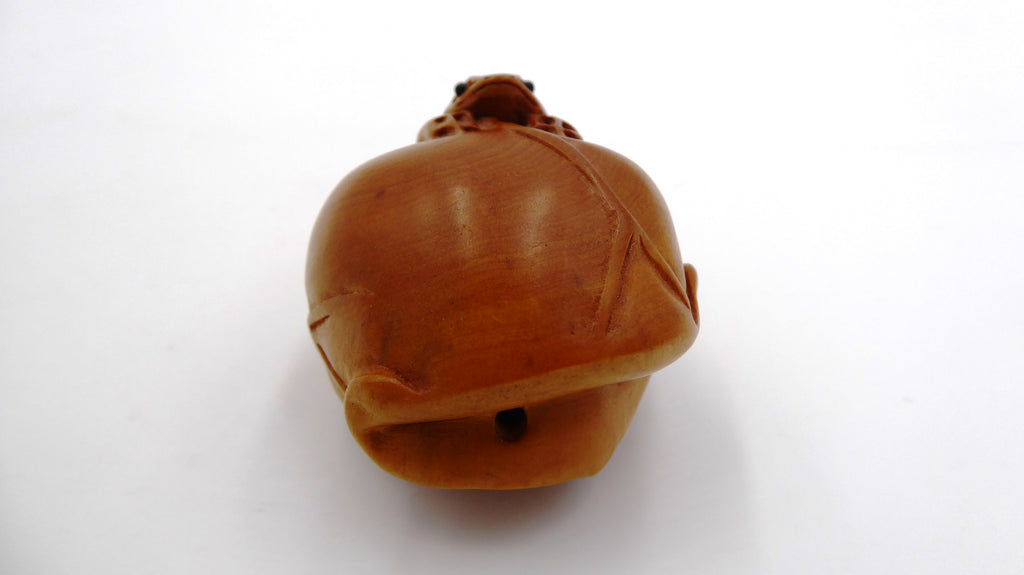 Metsuke signé Grenouille sur un fruit