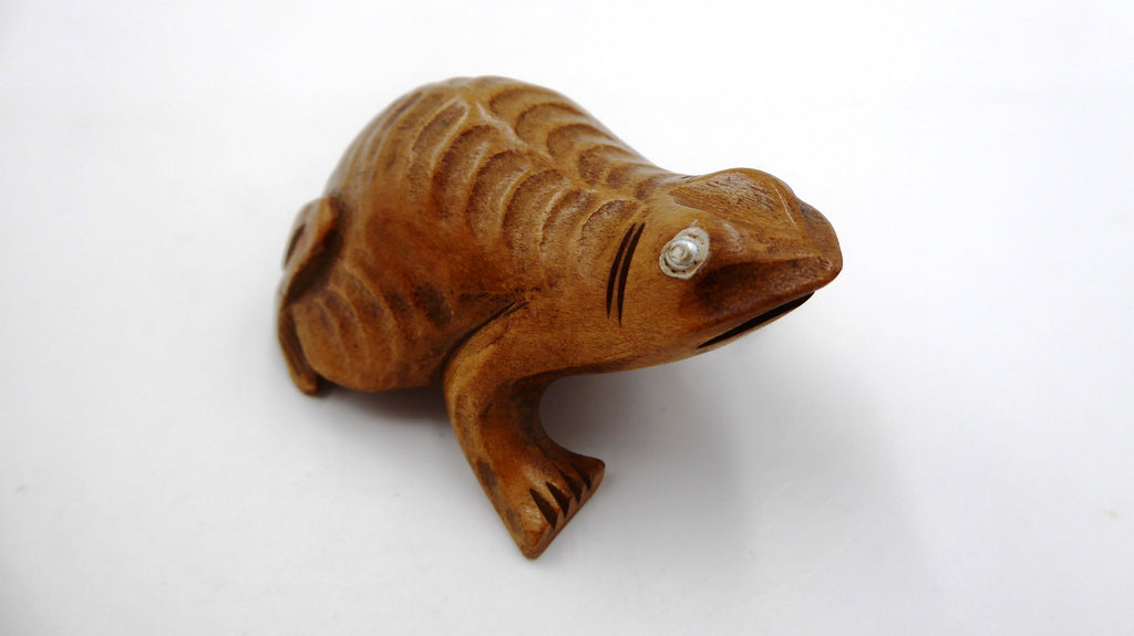 Metsuke grenouille plate