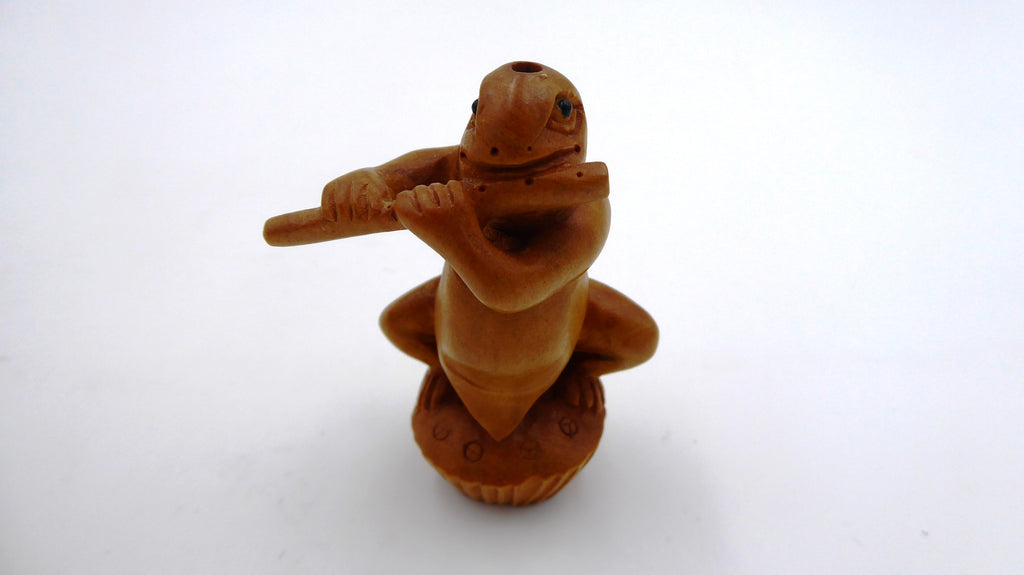 Metsuke signé Grenouille jouant de la flute