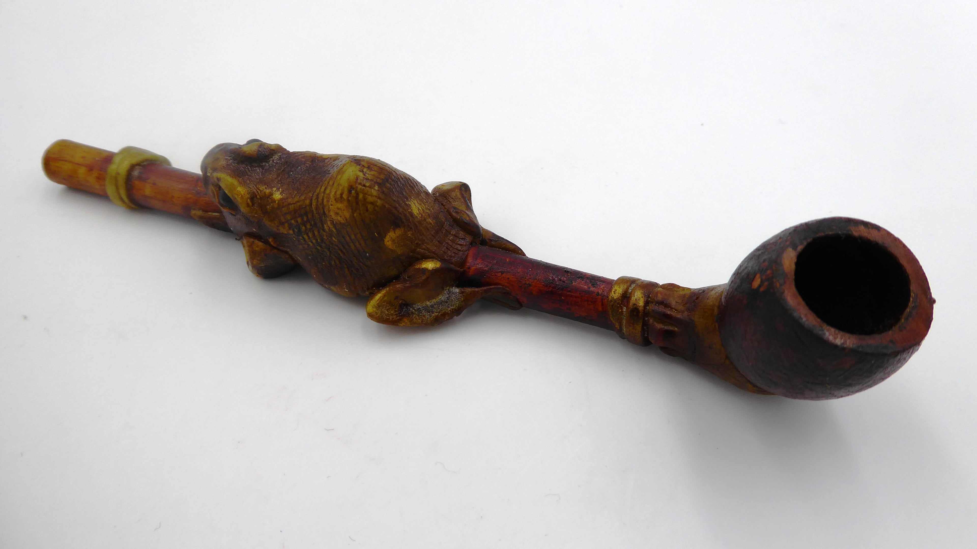 Belle pipe droite stylisée et bien décoré