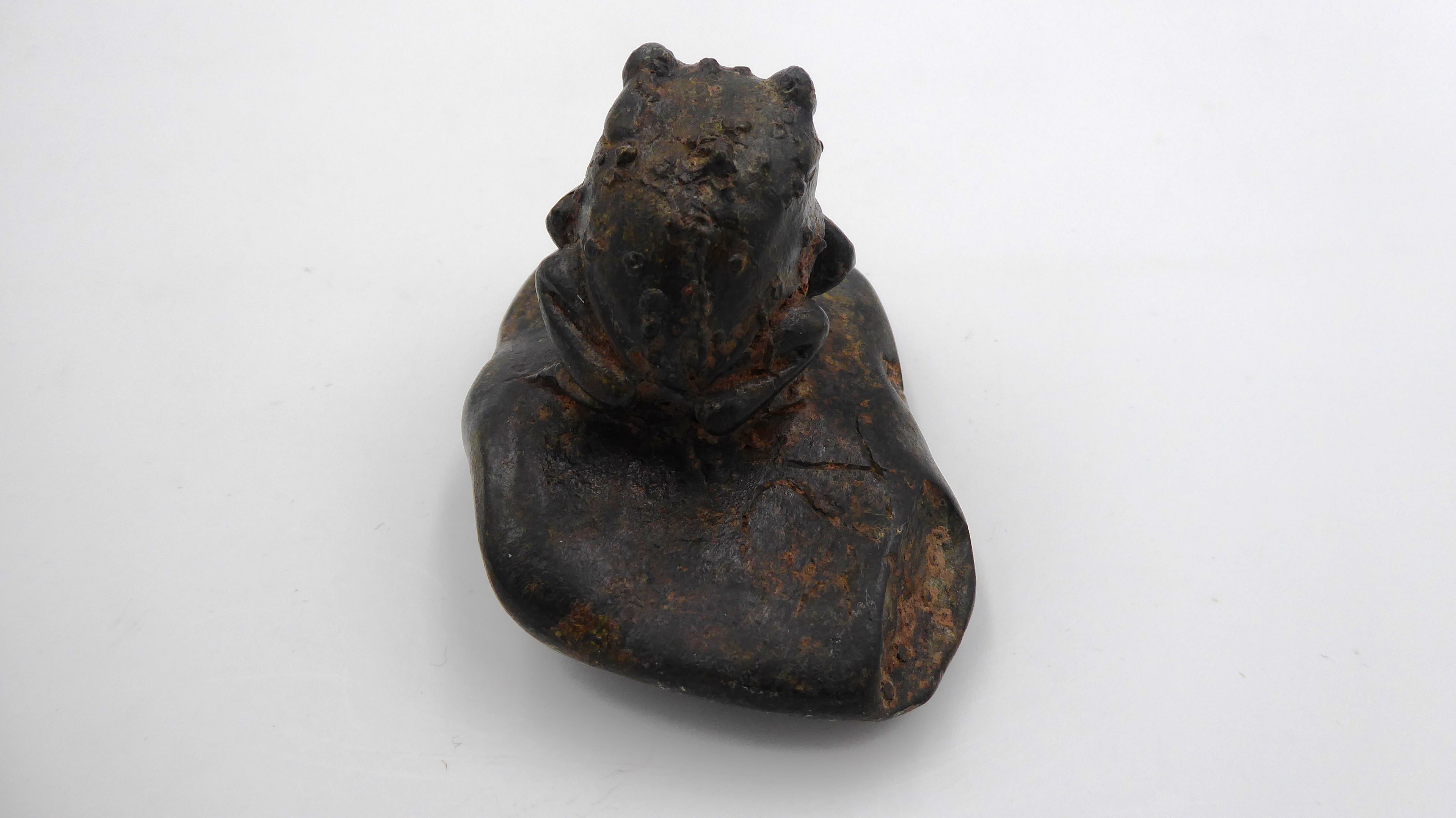 Petit bronze signé P. CHENET (France XX siècle)