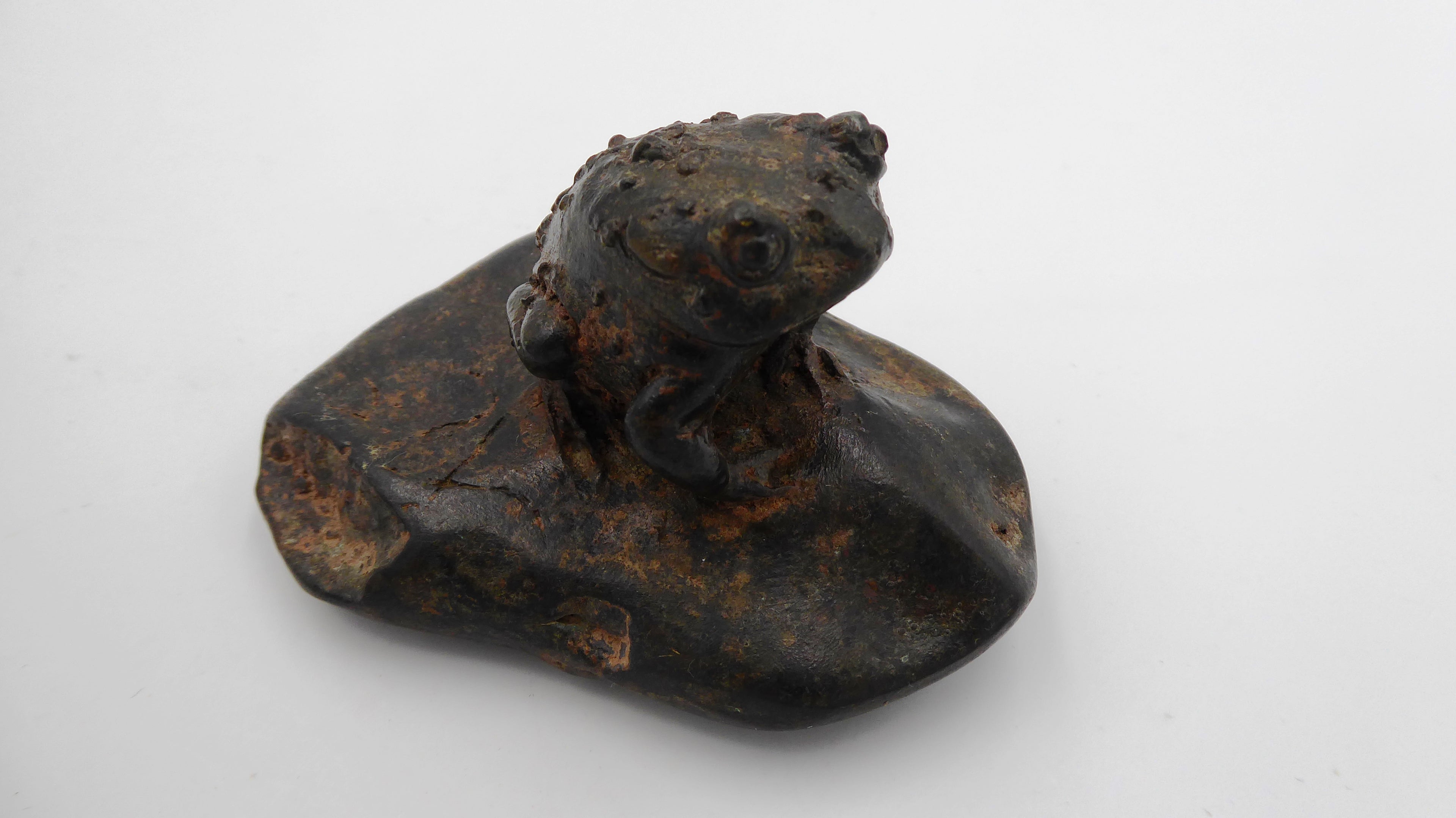 Petit bronze signé P. CHENET (France XX siècle)