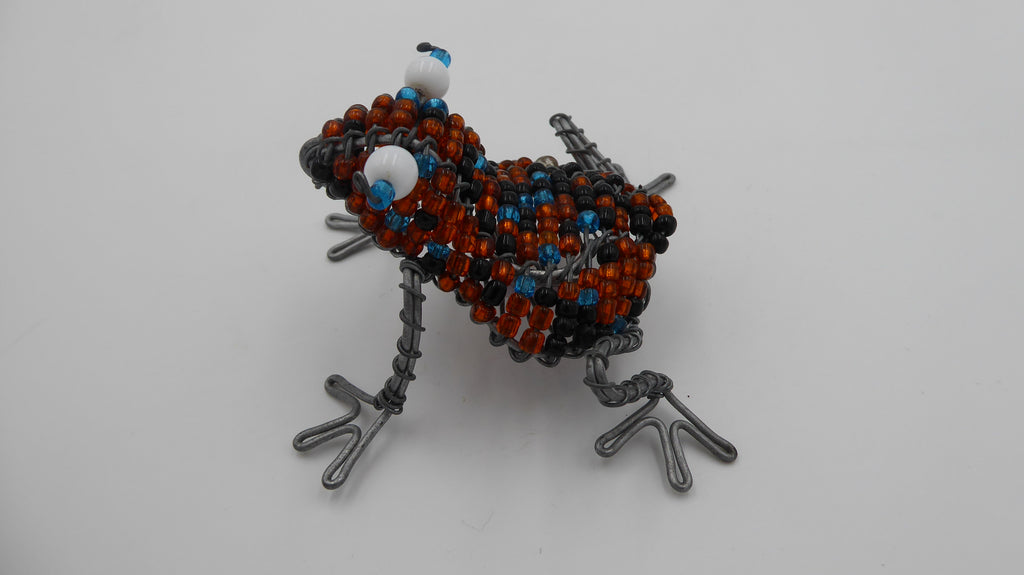 Grenouilles en fil d'acier et perles en quatre couleurs